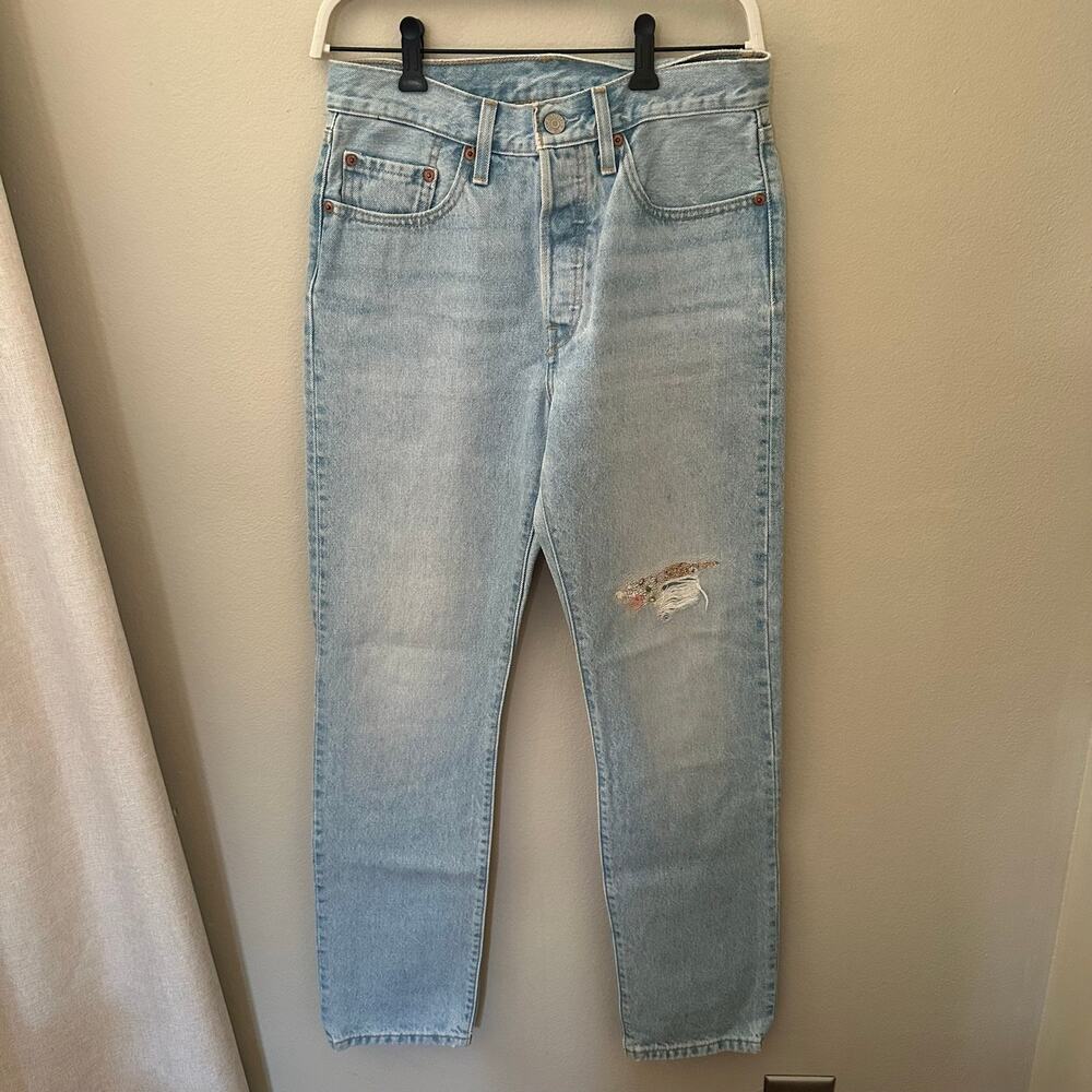 levis light wash mom jeans sz 26x30